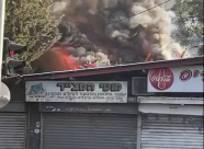 إحتراق عدد من المحلات التجارية في سوق الرملة